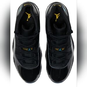 Jordan Retro Gamma Black-Blue